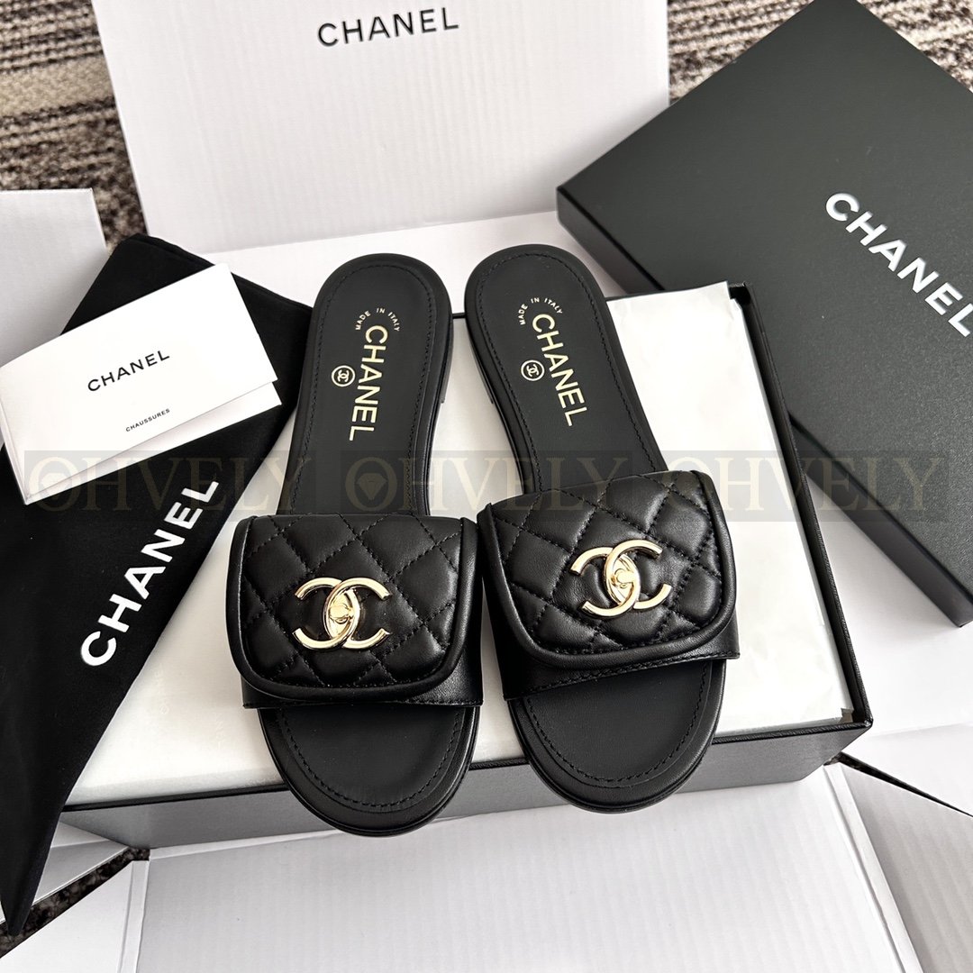 Chanel 턴락 슬리퍼 뮬 cc로고