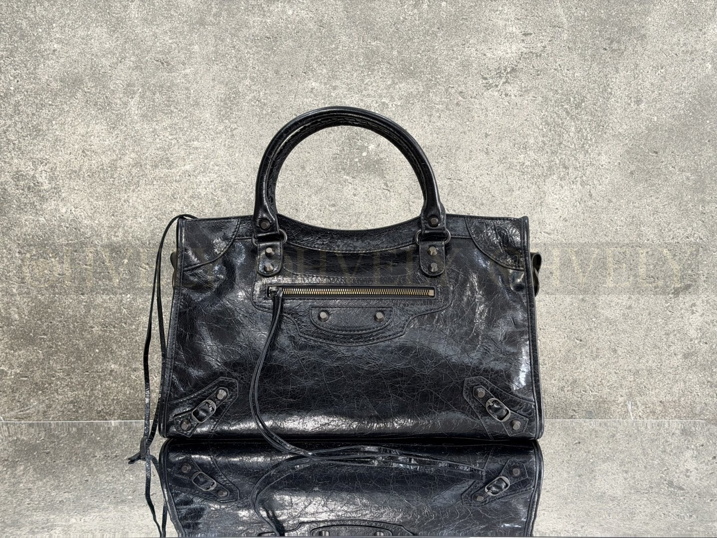 Balenciaga Le city 미디엄백(블랙)브라스장식
